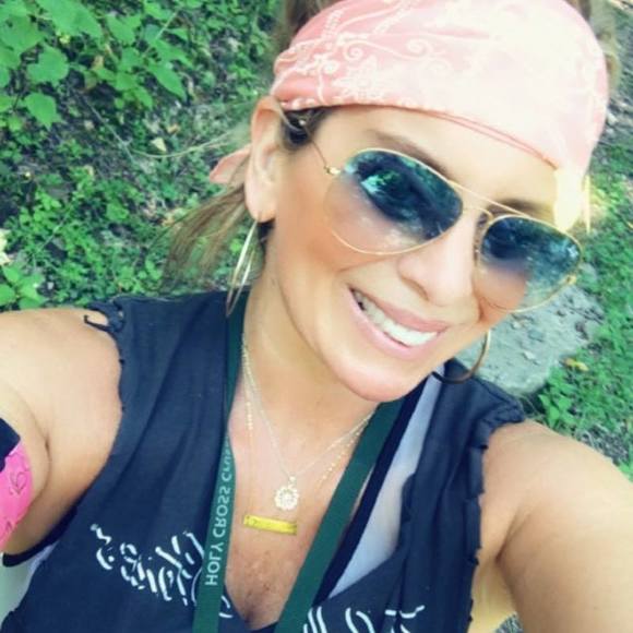 COPY - Meet your Posher, Christine - Picture 6 of 7